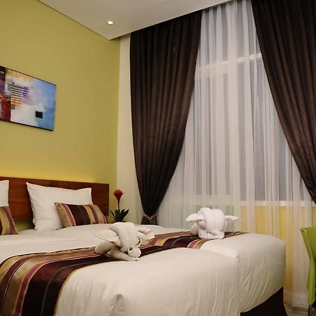 Biz Boulevard Hotel Manado Zewnętrze zdjęcie