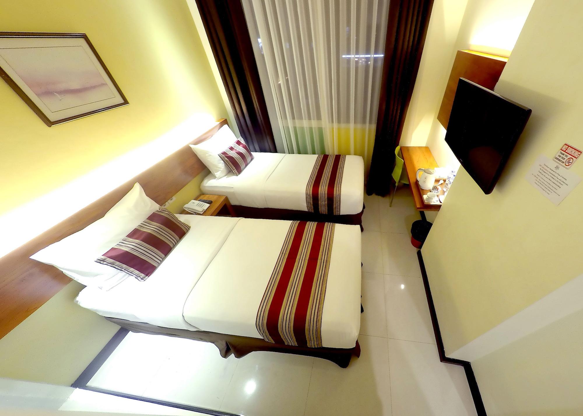 Biz Boulevard Hotel Manado Zewnętrze zdjęcie