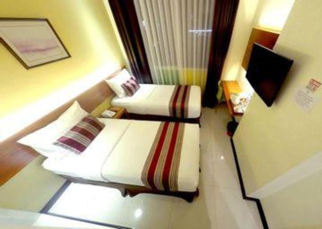 Biz Boulevard Hotel Manado Zewnętrze zdjęcie