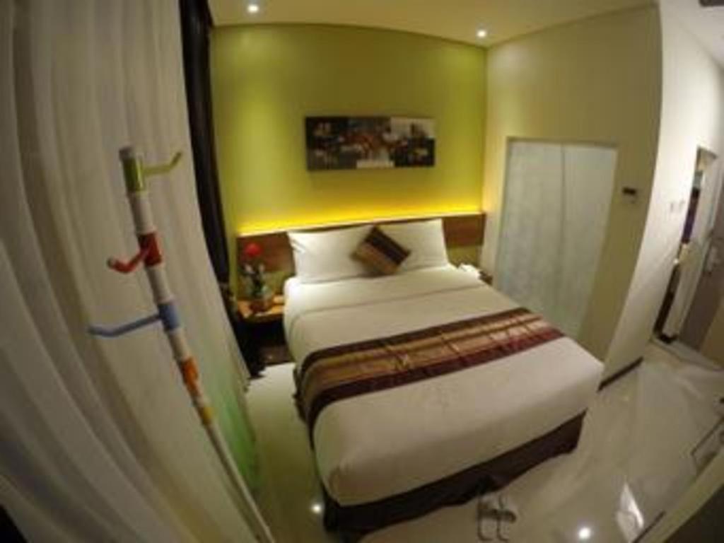 Biz Boulevard Hotel Manado Zewnętrze zdjęcie