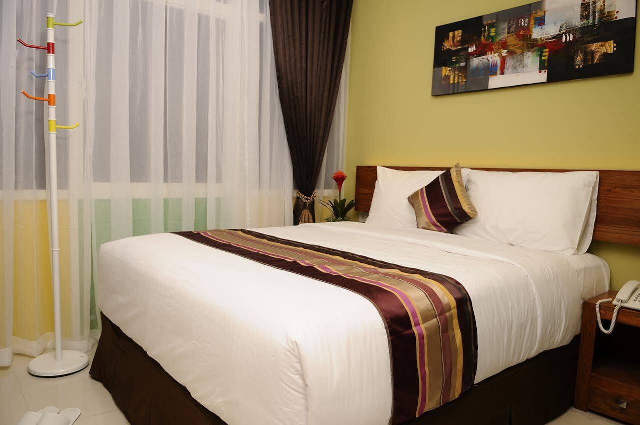 Biz Boulevard Hotel Manado Zewnętrze zdjęcie